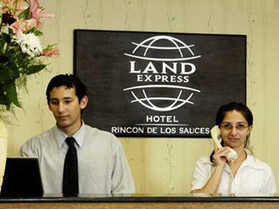 Land Express Rincon De Los Sauces Hotel