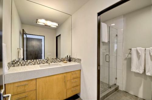 Villa Entire Residence In Carlsbad (4 Bedroom / 3 Bath)
