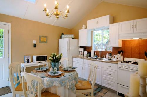 Sea Shell Guest Cottage - One Bedroom Cottage - 3264