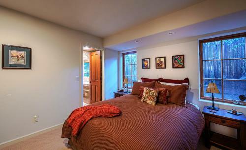 Blue Skies - Three Bedroom Home - 3712