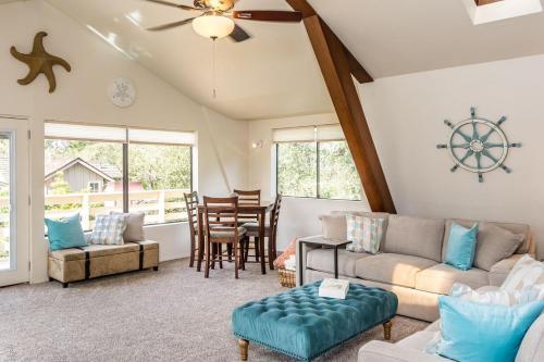 Sandy Toes Cottage - Three Bedroom - 3713