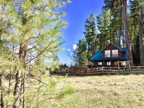 Lakefront Retreat - 518 Henglow
