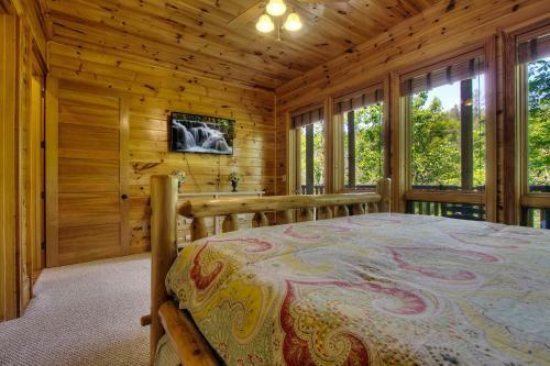 Birds Creek Mansion #650 - Six Bedroom Cabin