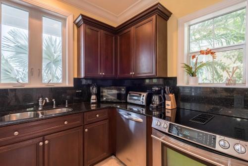 Coastal Comfort @ Key Cove