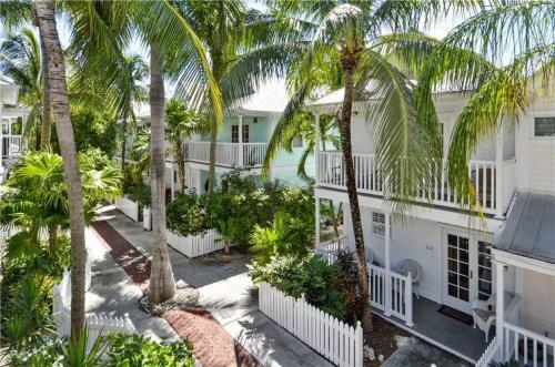 Breezy Bungalow (townhouse)