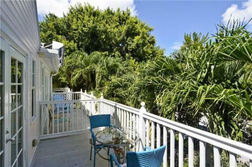 Breezy Bungalow (townhouse)