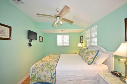 Duval Street Retreat