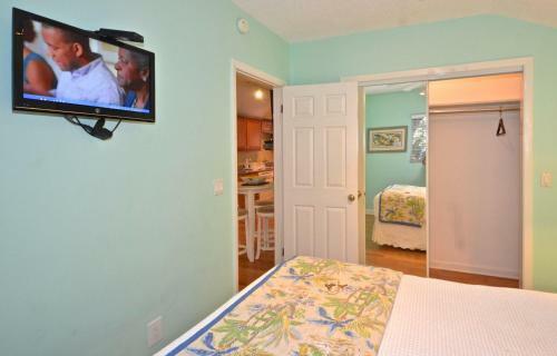 Duval Street Retreat