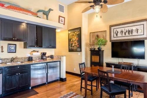 Pescado Penthouse On Duval