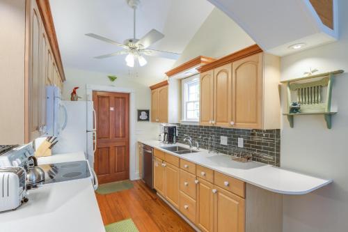 Howe Street Hideaway