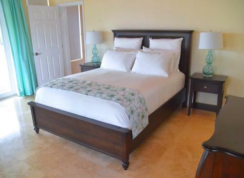Hotel Dolphin Point Villas
