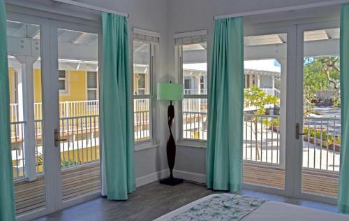 Hotel Dolphin Point Villas