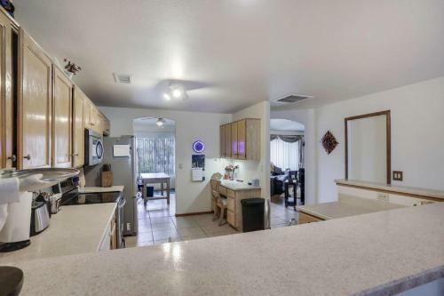 San Marcos Chandler (875 S)