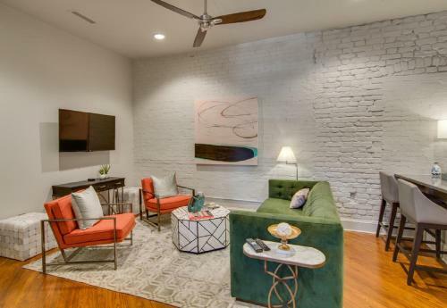 563 King Signature Apartments