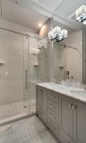 563 King Signature Apartments
