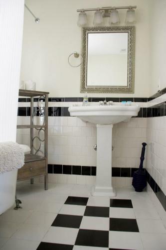 Apartamento Suites On Coming