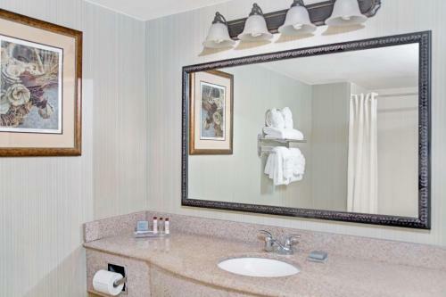 Hotel Wingate By Wyndham Charleston Southern University