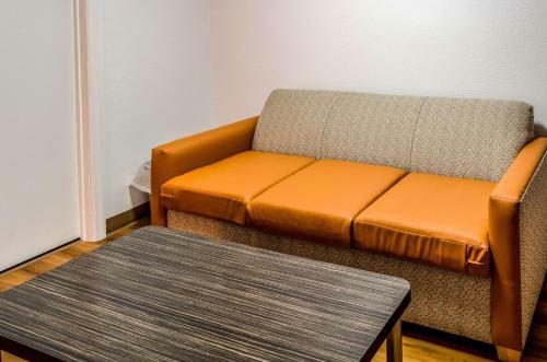Motel 6 Charleston North