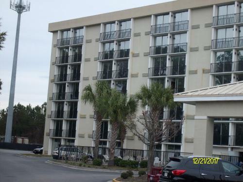 Charleston Grand Hotel