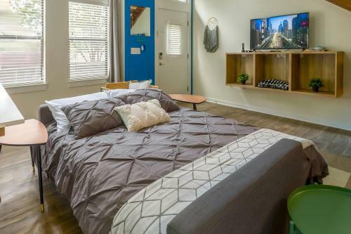 Apartamento Trifecta ? Stylish & Spacious Loft ? Superhost