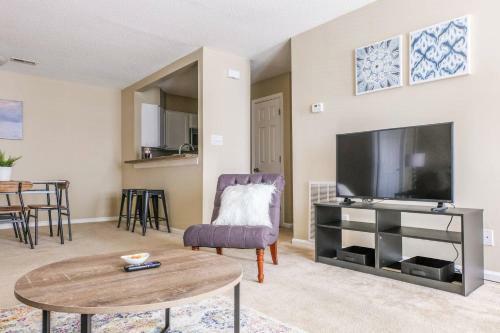 Apartamento Uptown Views @ Hidden Oasis | Walk To Stadium 2br