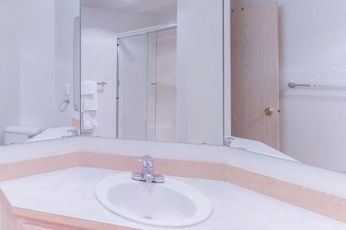 Park Pointe: Chardonnay Chalet (b101)