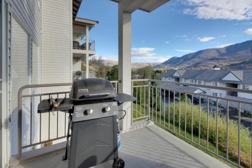 Park Pointe: Chardonnay Chalet (b101)