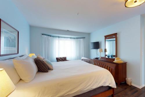 Park Pointe: Chardonnay Chalet (b101)