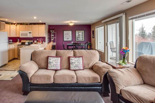 Park Pointe: Chardonnay Chalet (b101)
