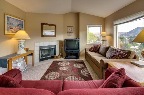 Park Pointe: Chardonnay Chalet (b101)