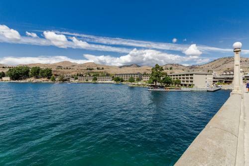 Park Pointe: Chardonnay Chalet (b101)
