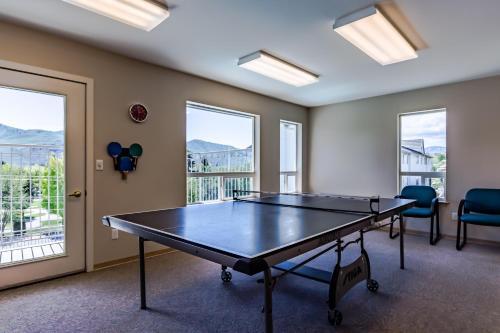 Park Pointe: Chardonnay Chalet (b101)