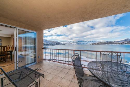 Grandview Lake View 304