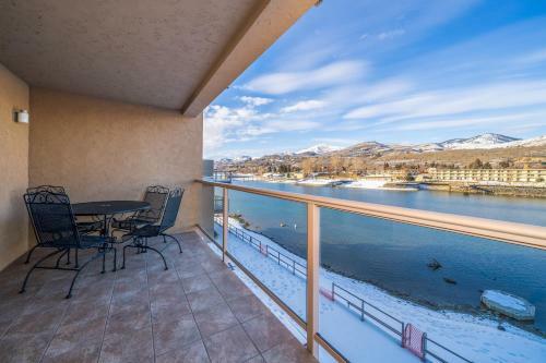 Grandview River View 633
