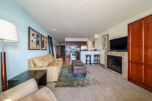 Grandview Lake View 523