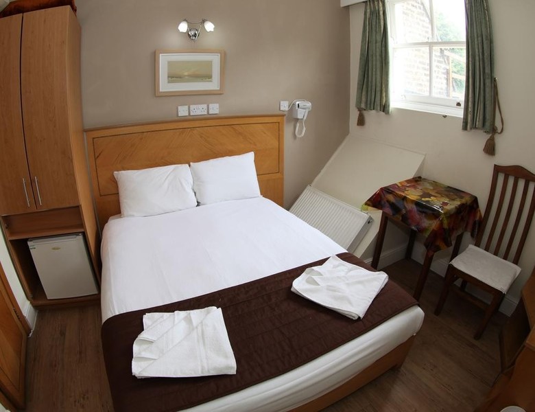 Kensington Suite Hotel