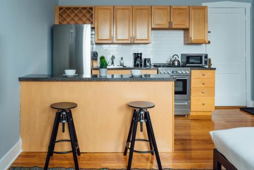 Apartamento ?new ?? Pristine & Homey! Near Shopping District?