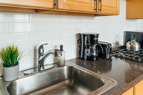 Apartamento ?new ?? Pristine & Homey! Near Shopping District?
