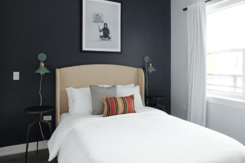 Charming Lincoln Park Suites By Sonder