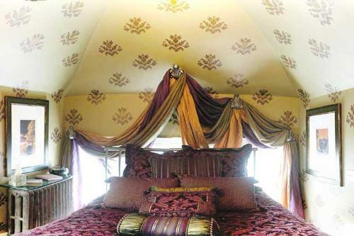 Gaslight Bed & Breakfast
