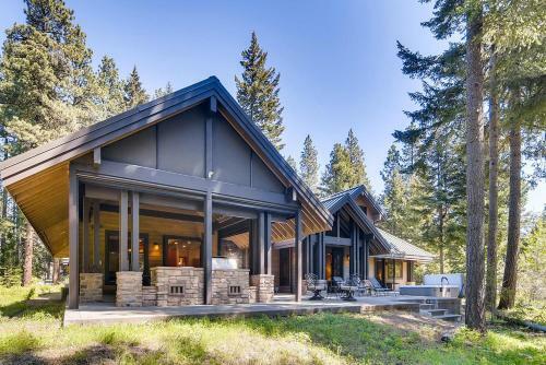 Pine Ridge Estate