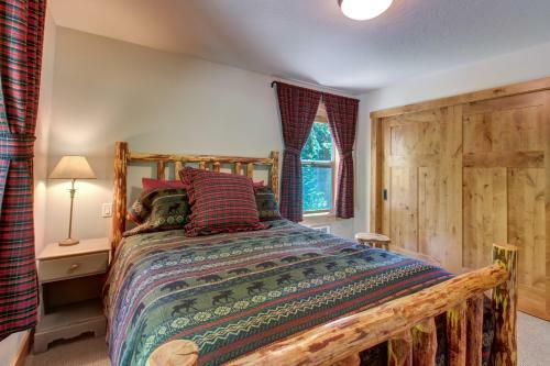 Elk Meadows Escape
