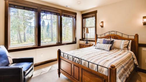 Elk Run Lodge