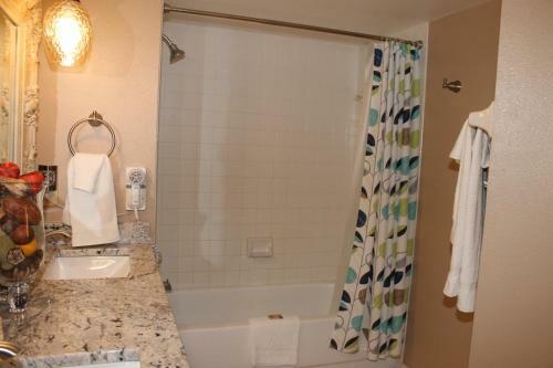 Beach Palms 404 Apartment