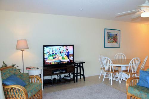 Oceanside 205 Apartment