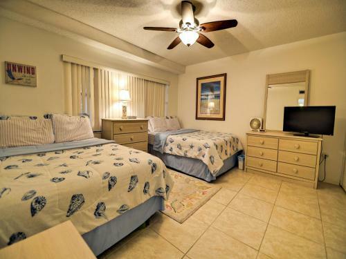Apartamento Surfside Condos 202