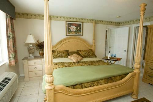 Hotel Camelot Beach Suites