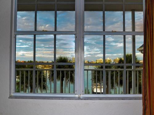 Apartamento Dockside Condos 304 Waterfront Condo With Balcony 628