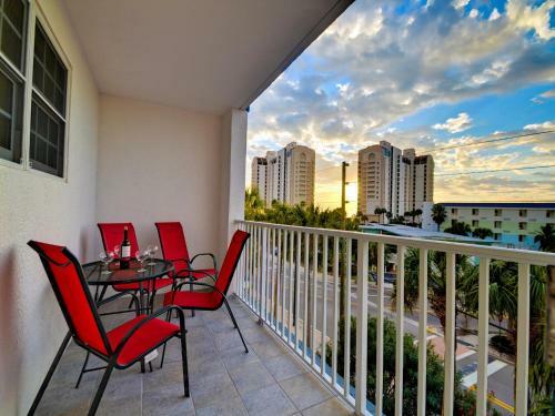 Apartamento Dockside Condos 304 Waterfront Condo With Balcony 628