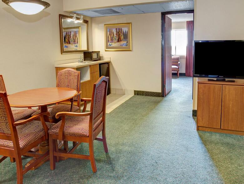 Hotel Ramada Indianapolis Airport